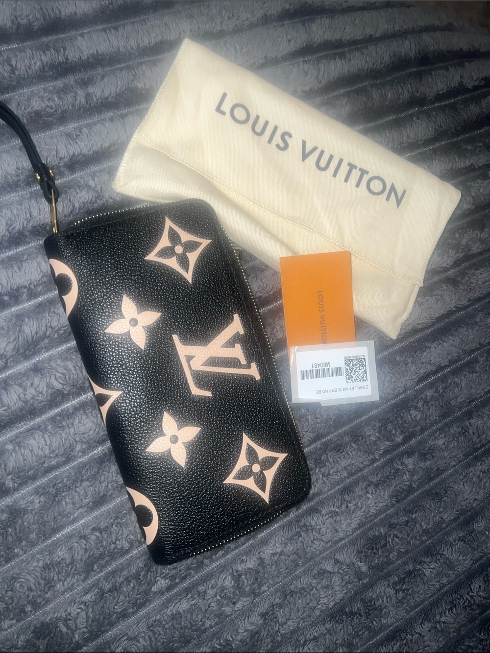 Louis Vuitton Black with Blush Monogram Zip Wallet Wristlet